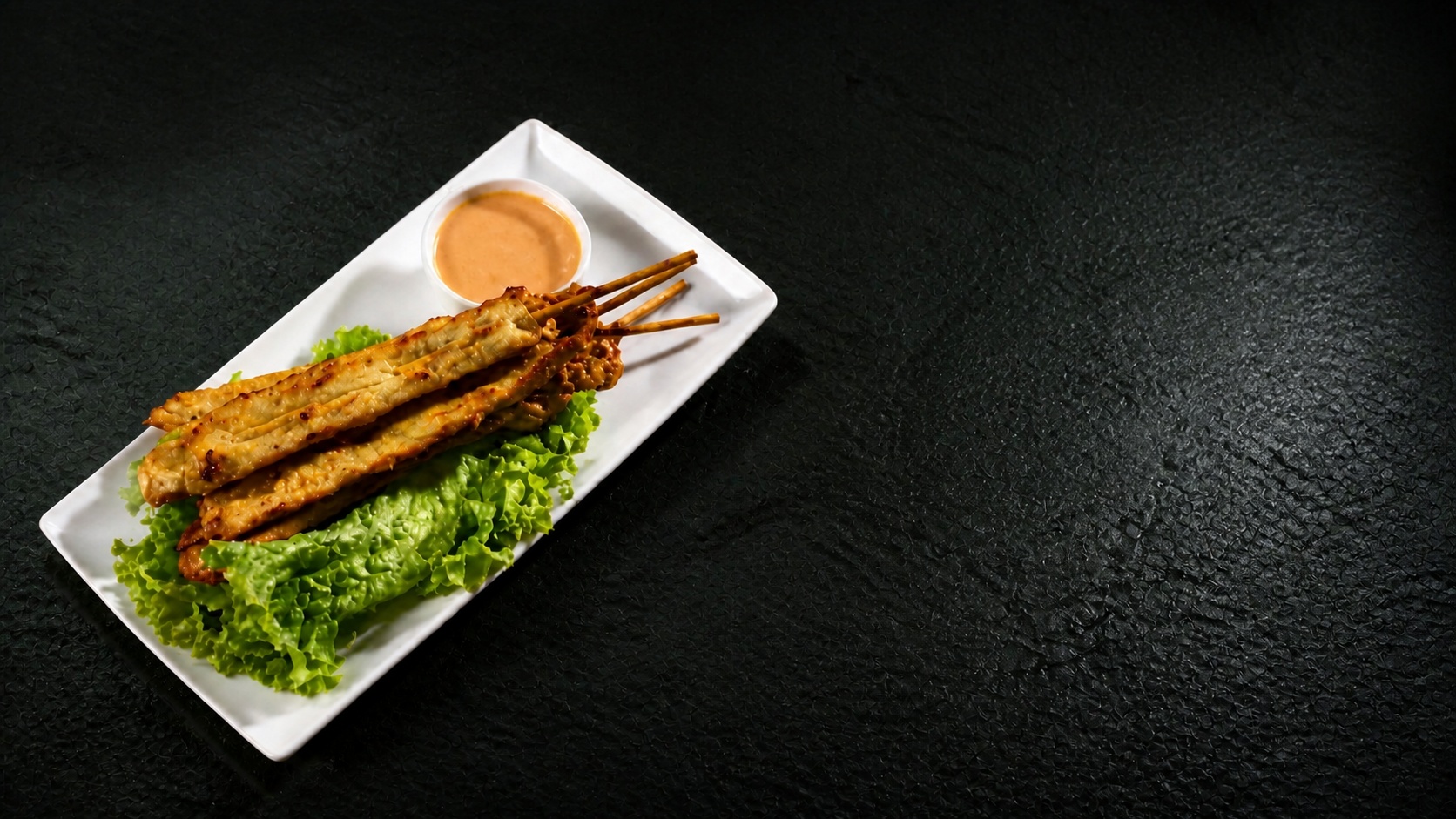 Thai satay chicken with peanut dipping sauce